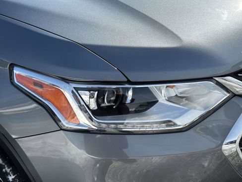 Used 2019 Chevrolet Traverse LT w/ LT Premium Package AWD/4WD image 6