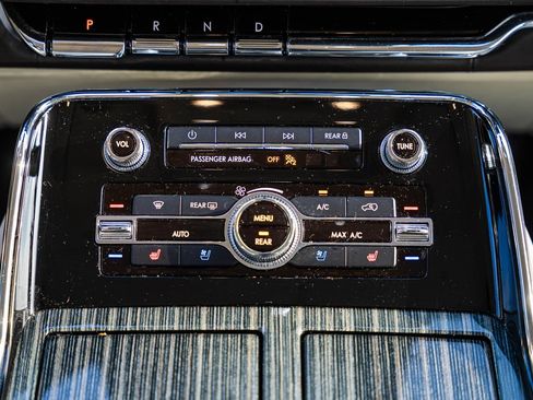 Used 2022 Lincoln Navigator Black Label image 40