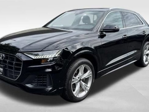 Used 2021 Audi Q8 Premium Plus w/ Premium Plus Package AWD/4WD image 3