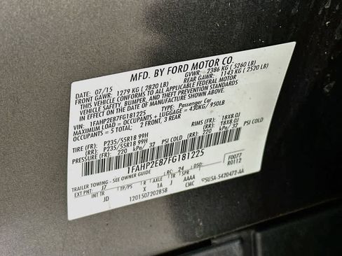 Used 2015 Ford Taurus SEL w/ Equipment Group 201A FWD image 21