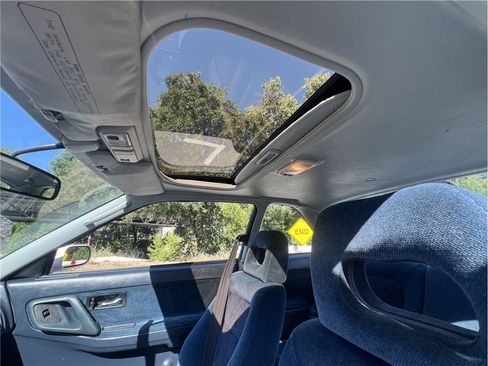 Used 1992 Acura Integra LS FWD image 15