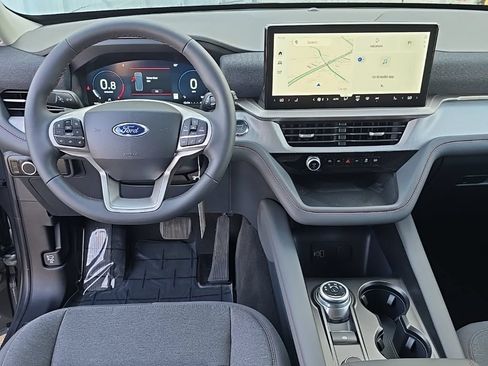 New 2026 Ford Explorer Active RWD image 24