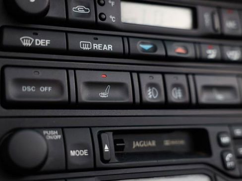 Used 2003 Jaguar XK8 2dr Convertible XK8 image 35