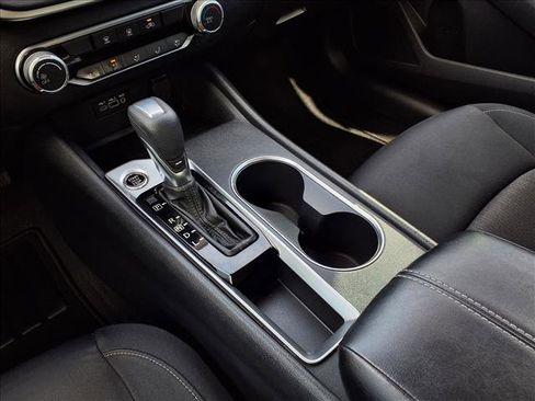 Used 2022 Nissan Altima 2.5 SV image 16