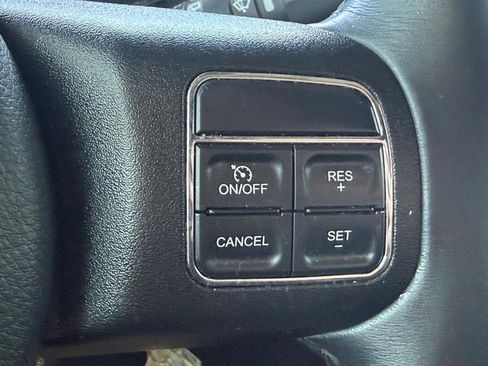 Used 2016 Jeep Wrangler Unlimited Sahara w/ Connectivity Group image 17