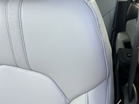 New 2025 Honda Pilot EX-L image 12