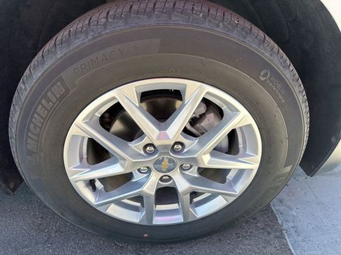 Certified 2022 Chevrolet Equinox LT FWD image 12