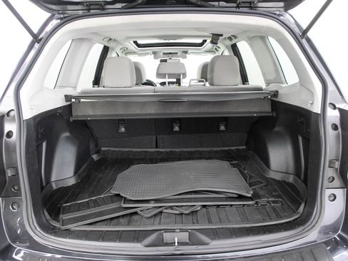 Used 2018 Subaru Forester 2.5i Premium AWD/4WD image 9
