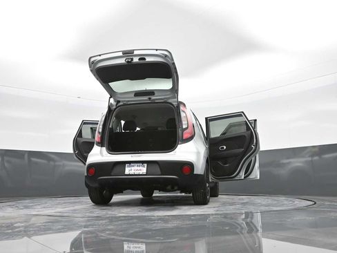 Used 2019 Kia Soul image 44