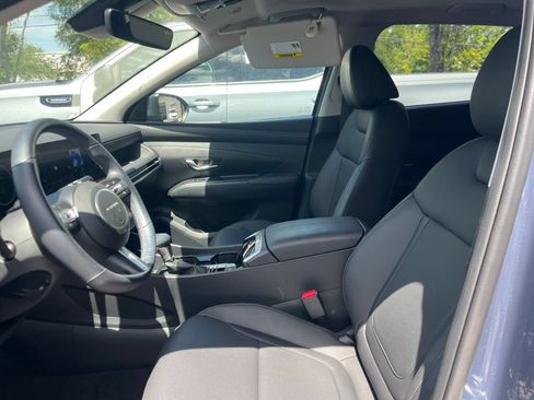 Used 2025 Hyundai Tucson SEL FWD image 2