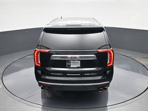 Used 2021 GMC Yukon Denali w/ Denali Premium Package image 34