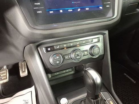 Used 2021 Volkswagen Tiguan SE R-Line w/ 3rd Row Seat Package image 20