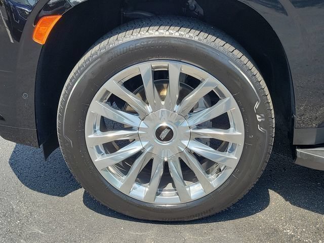 Used 2021 Cadillac Escalade Premium Luxury AWD/4WD image 11