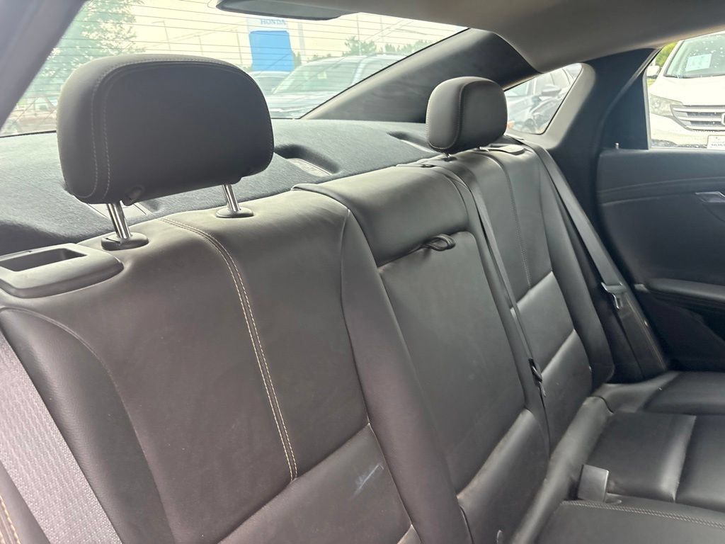 Used 2017 Chevrolet Impala LT w/ Leather Package FWD image 32