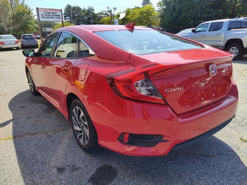 Used 2017 Honda Civic EX image 6