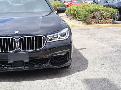 Used 2019 BMW 750i xDrive image 17