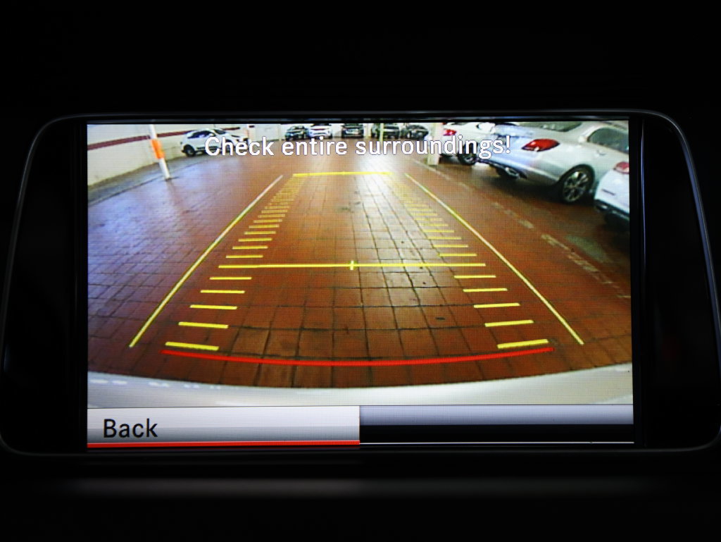 Used 2014 Mercedes-Benz E 350 Sedan w/ Premium 1 Package image 18