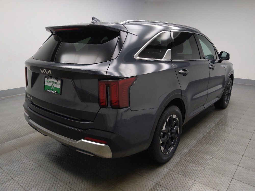 Used 2024 Kia Sorento S FWD image 9
