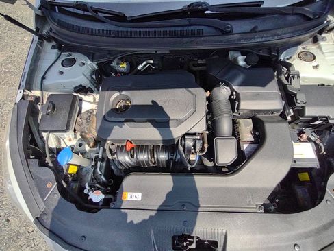 Used 2017 Hyundai Sonata Limited w/ Ultimate Package 04 FWD image 32