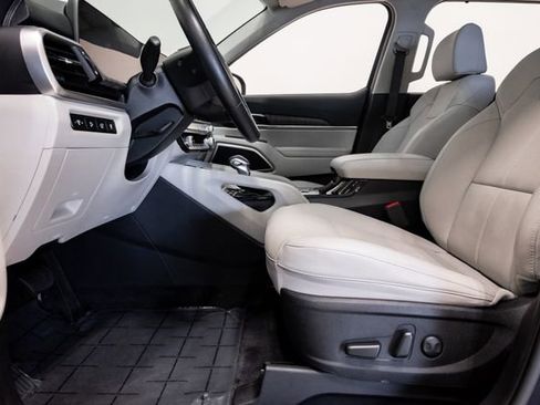 Used 2025 Kia Telluride EX X-Line image 13