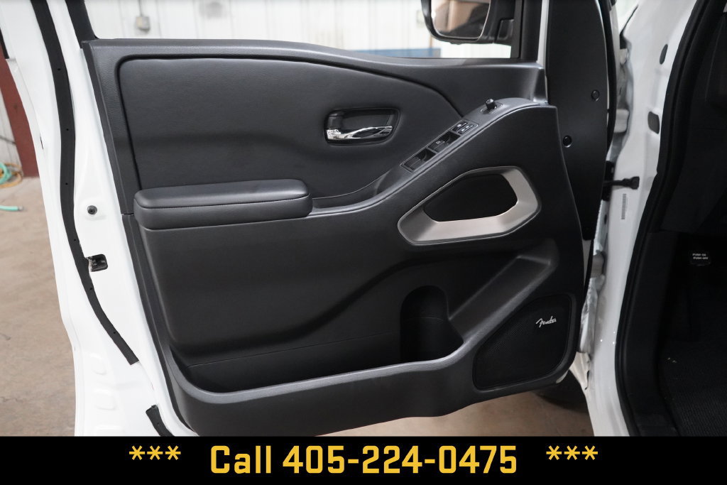 Used 2025 Nissan Frontier SL AWD/4WD image 16