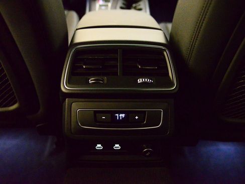 Used 2023 Audi A6 2.0T Premium w/ Convenience Package image 23