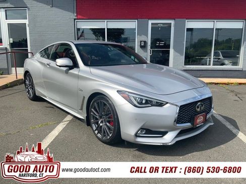 Used 2017 INFINITI Q60 Red Sport 400 AWD/4WD image 3