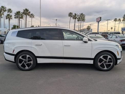 New 2026 Hyundai Ioniq 9 Calligraphy image 5