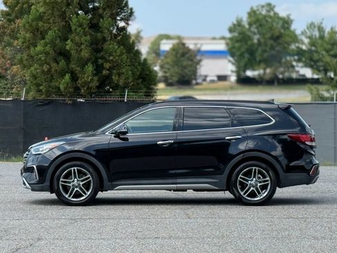 Used 2017 Hyundai Santa Fe Limited AWD/4WD image 8