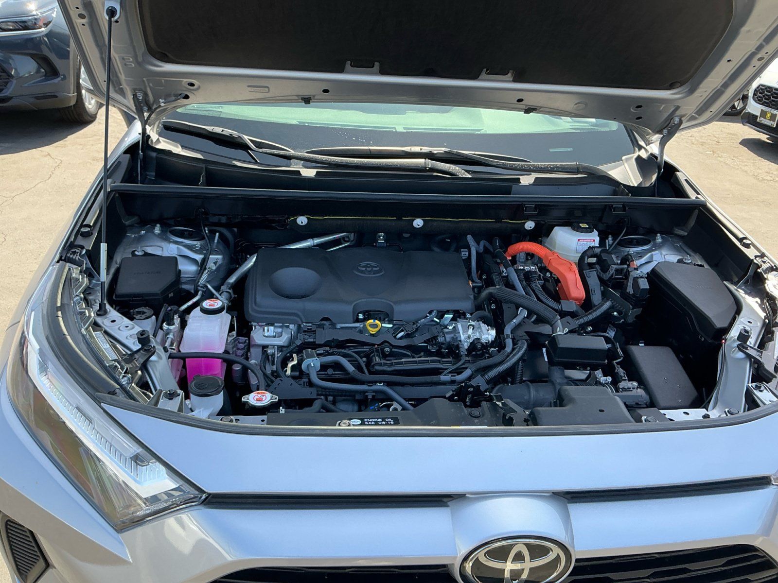 Used 2025 Toyota RAV4 LE AWD/4WD image 22
