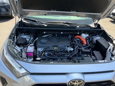 Used 2025 Toyota RAV4 LE AWD/4WD image 22