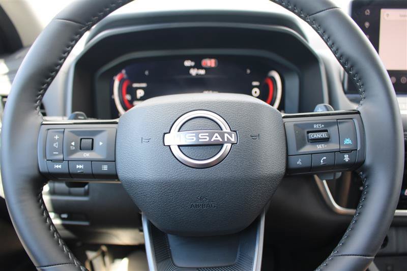 Used 2026 Nissan Rogue SL FWD image 14
