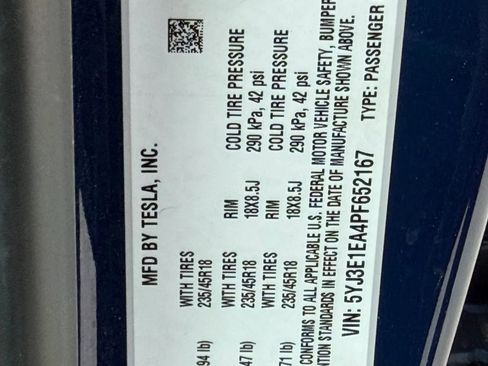 Used 2023 Tesla Model 3 Standard Range image 30