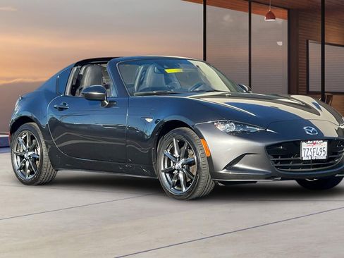 Used 2017 MAZDA MX-5 Miata RF Grand Touring image 8