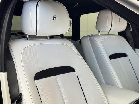 Certified 2023 Rolls-Royce Ghost Black Badge w/ Black Badge Ghost Package image 81