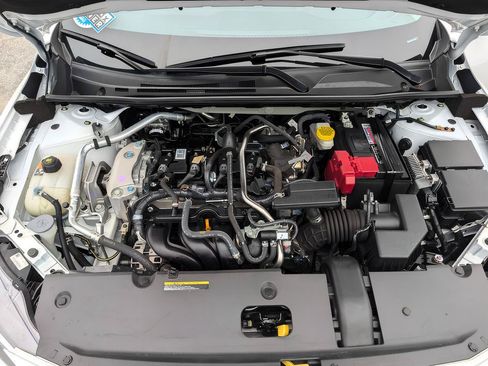 Used 2025 Nissan Sentra SV FWD image 28