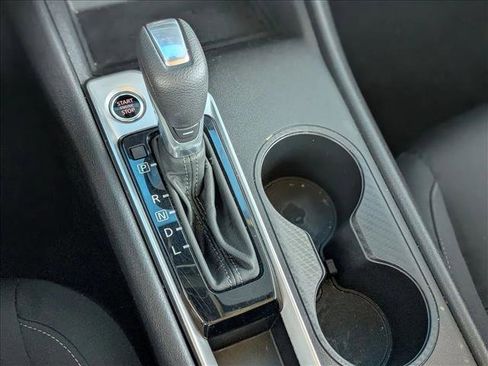 Used 2025 Nissan Altima 2.5 SV image 12