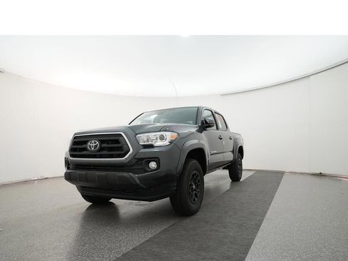Used 2022 Toyota Tacoma SR5 image 33