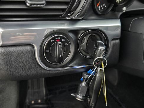 Used 2013 Porsche 911 Carrera S image 21