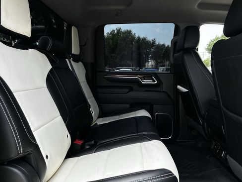 Used 2024 Chevrolet Silverado 2500 LT AWD/4WD image 35