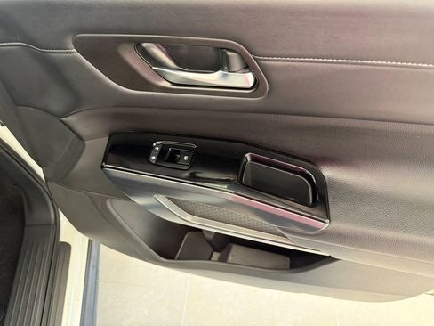 Used 2024 Nissan Pathfinder SL w/ SL Premium Package FWD image 49