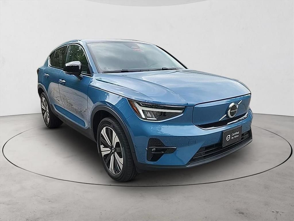 Certified 2023 Volvo C40 P8 Recharge Plus w/ Climate Package AWD/4WD image 7
