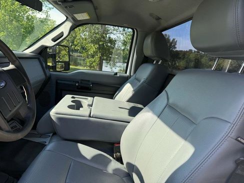 Used 2016 Ford F250 XL w/ Power Equipment Group AWD/4WD image 13