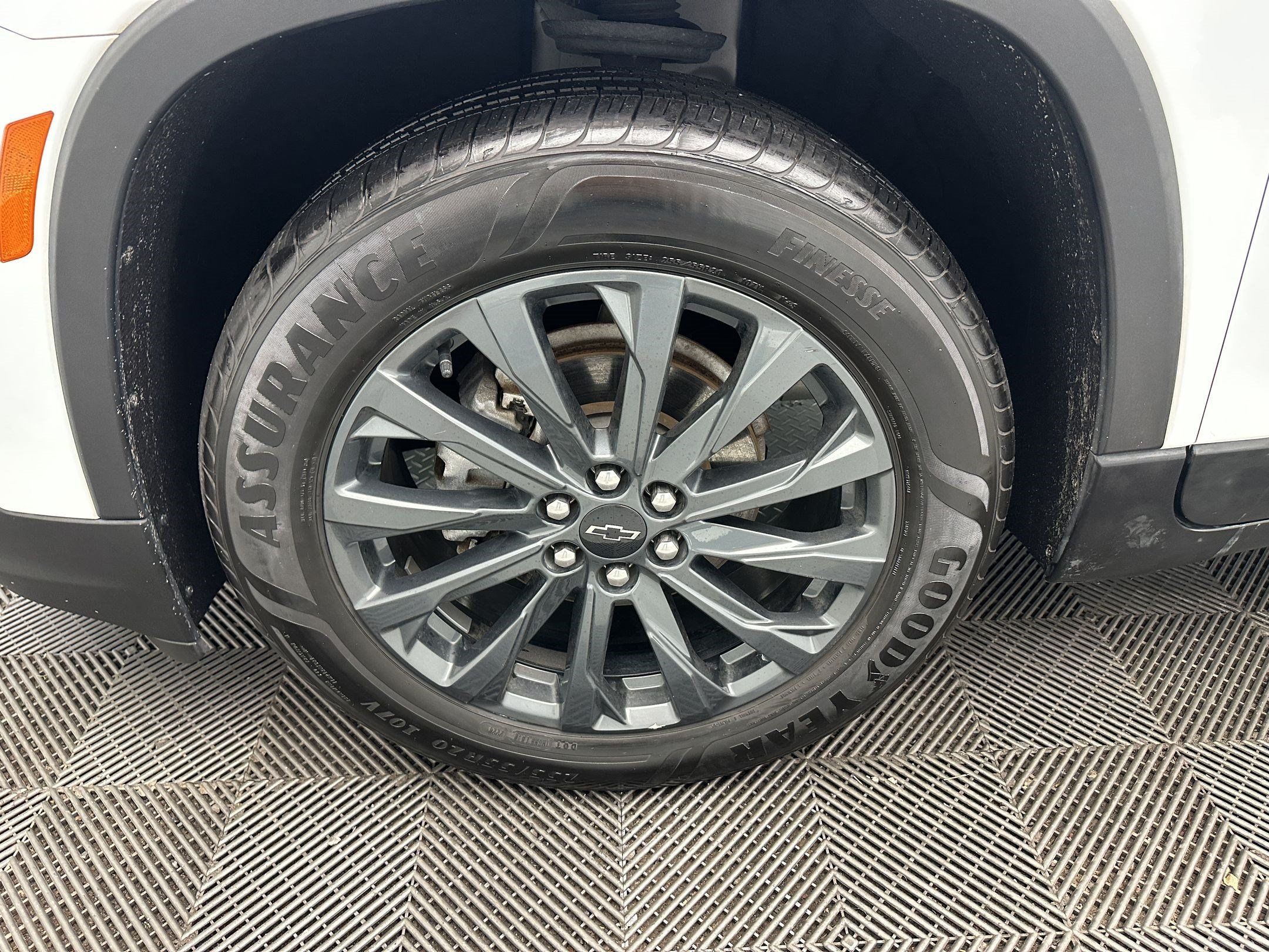 Certified 2023 Chevrolet Traverse RS AWD/4WD image 13
