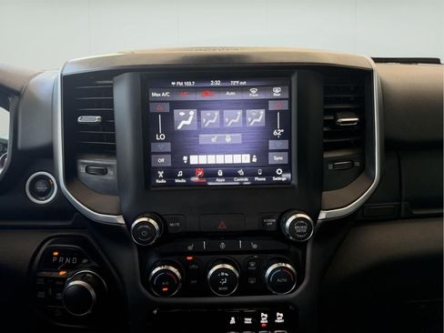 Used 2021 RAM 1500 4x4 Crew Cab image 13
