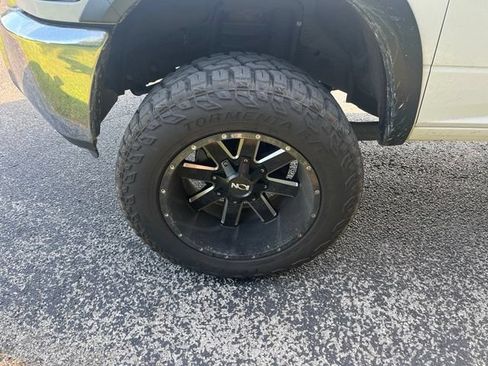 Used 2018 RAM 2500 Tradesman w/ Chrome Appearance Group AWD/4WD image 9