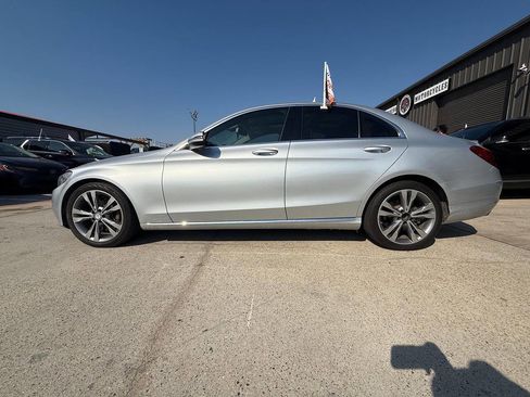 Used 2017 Mercedes-Benz C 300 Sedan image 2