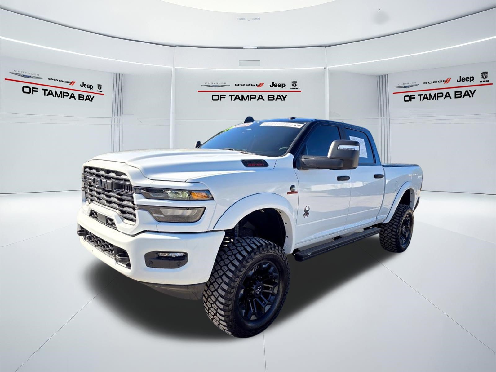 Used 2025 RAM 2500 Big Horn AWD/4WD image 2