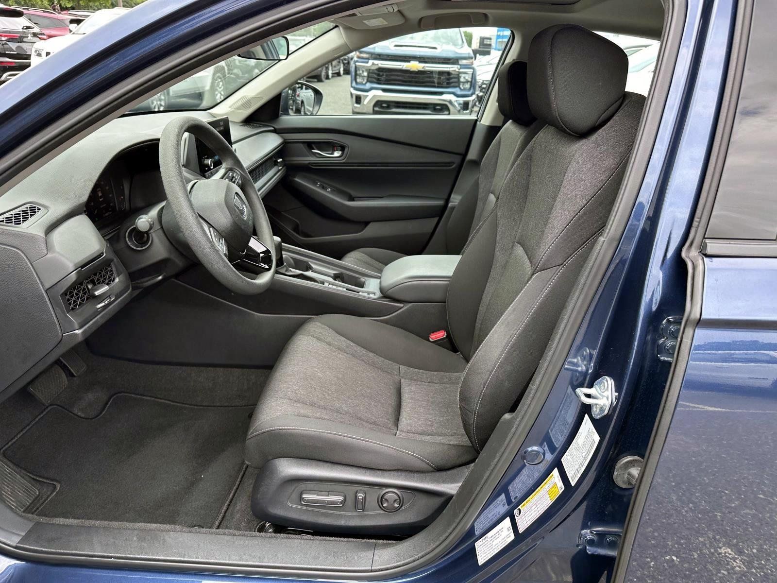 Used 2024 Honda Accord EX image 11