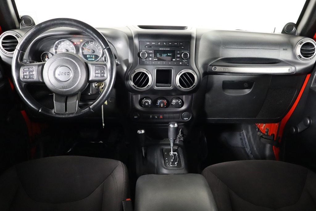 Used 2014 Jeep Wrangler Unlimited Sport w/ Connectivity Group AWD/4WD image 13